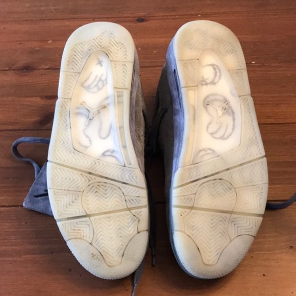 Jordan KAWS 4s - Picture 2 of 6